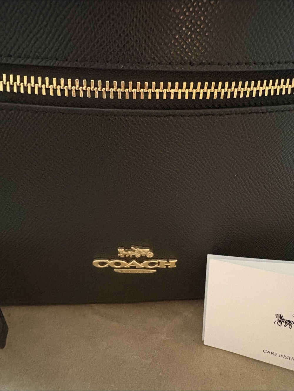 Coach - Jordyn Backpack black with gold hardware - Picture 2 of 14